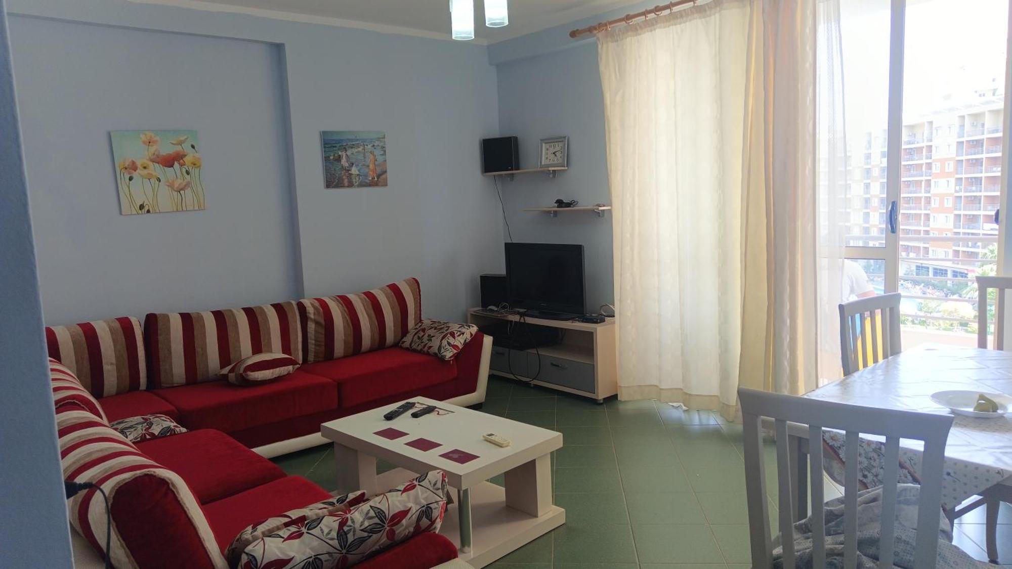 Beni Te Pallati Blumare Appartement Shëngjin