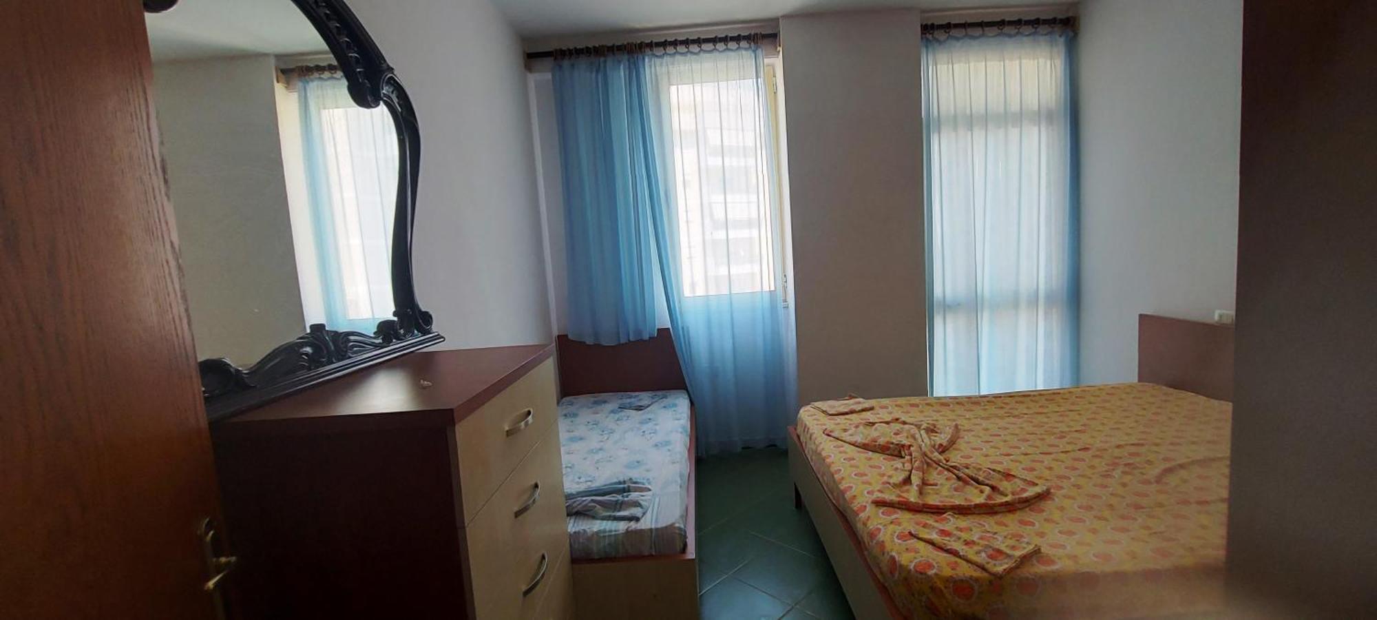 Beni Te Pallati Blumare Appartement